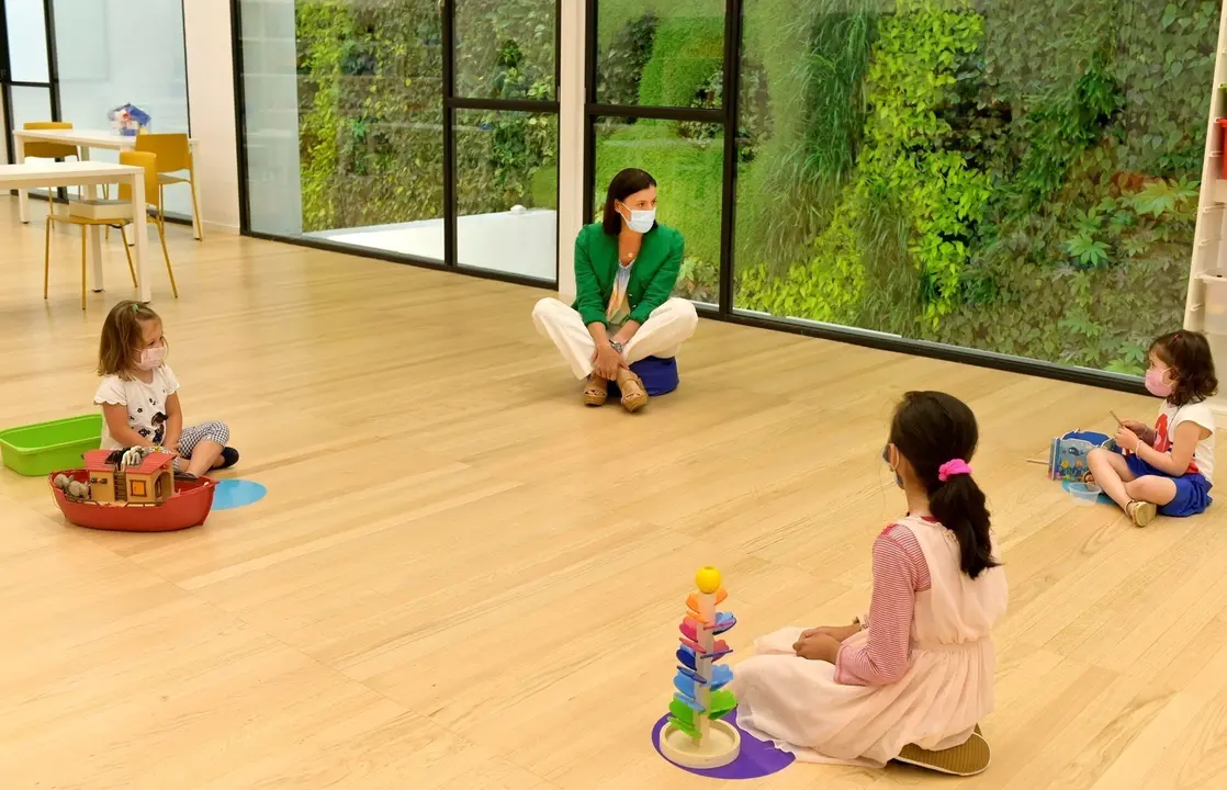 Archivo - Ni&ntilde;os en ludoteca de verano