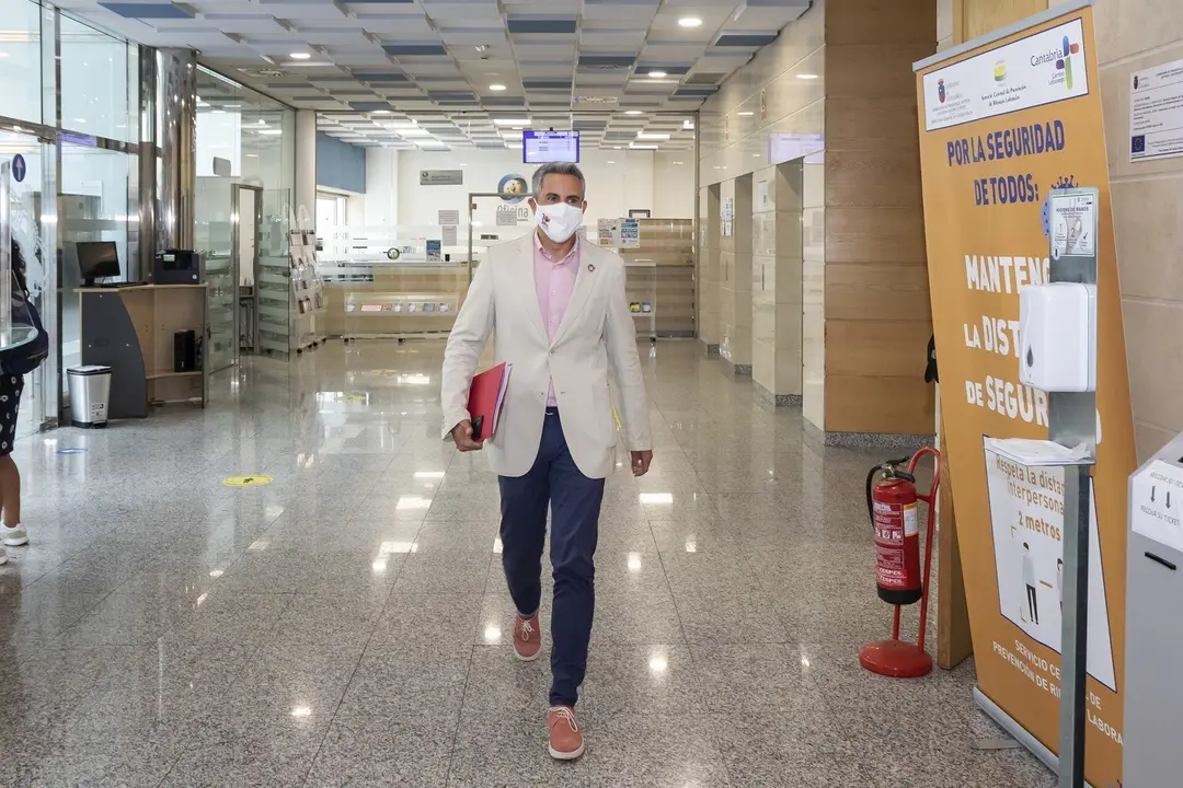 Archivo - El vicepresidente y consejero de Universidades, Igualdad, Cultura y Deporte, Pablo Zuloaga