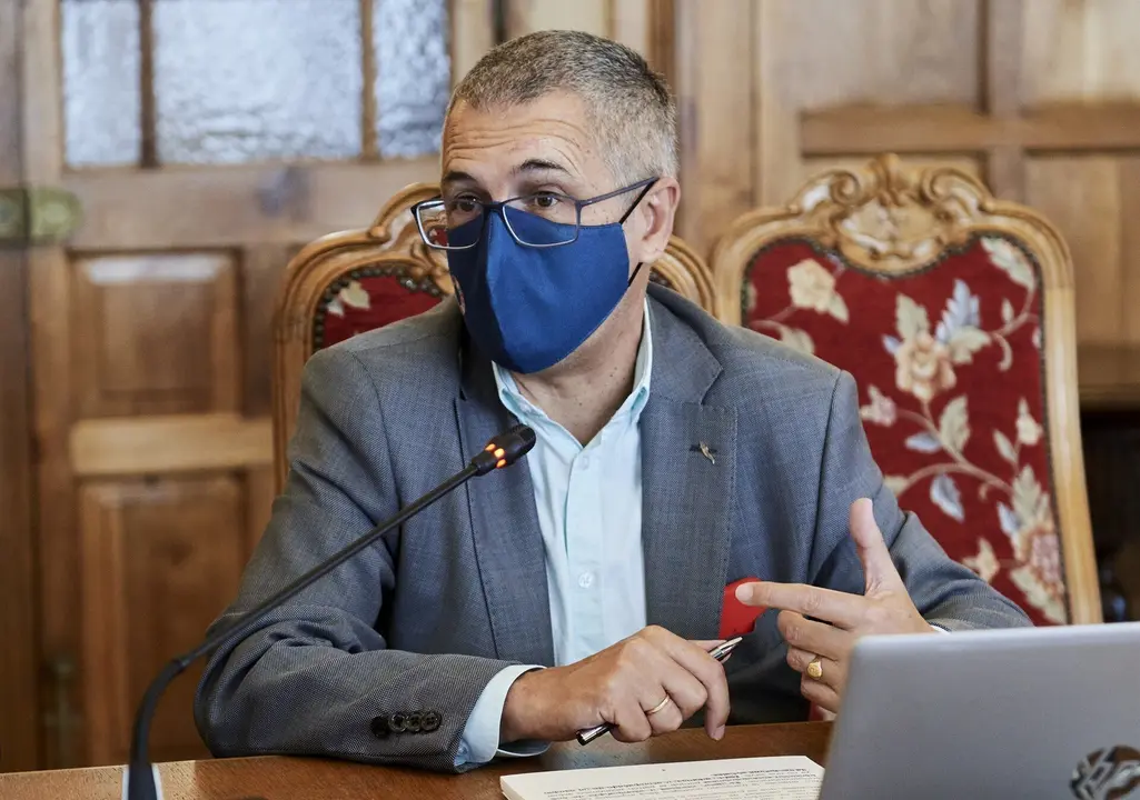 El secretario de Estado de Medio Ambiente, Hugo Mor&aacute;n, interviene en el curso 'Las tres transiciones: digital, ecol&oacute;gica y socioecon&oacute;mica'.