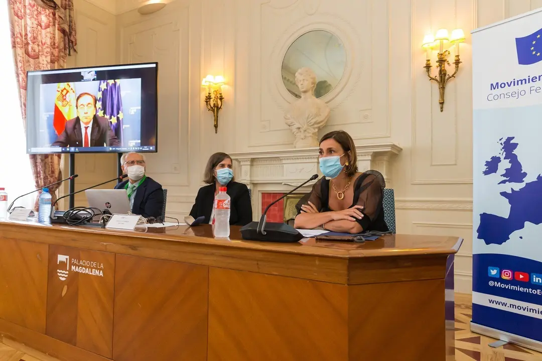 La consejera de Presidencia interviene en la UIMP