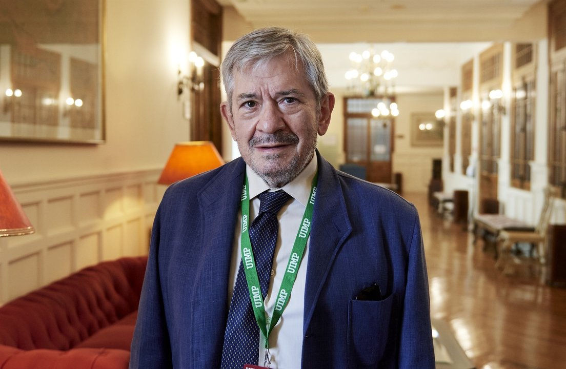 Enrique Barón, expresidente del Parlamento Europeo, en la UIMP