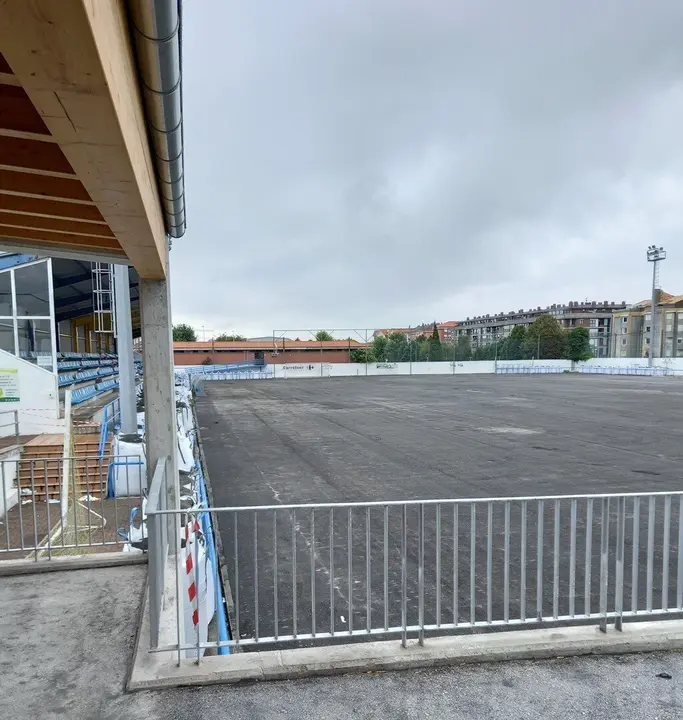 Campo de f&uacute;tol de Bezana