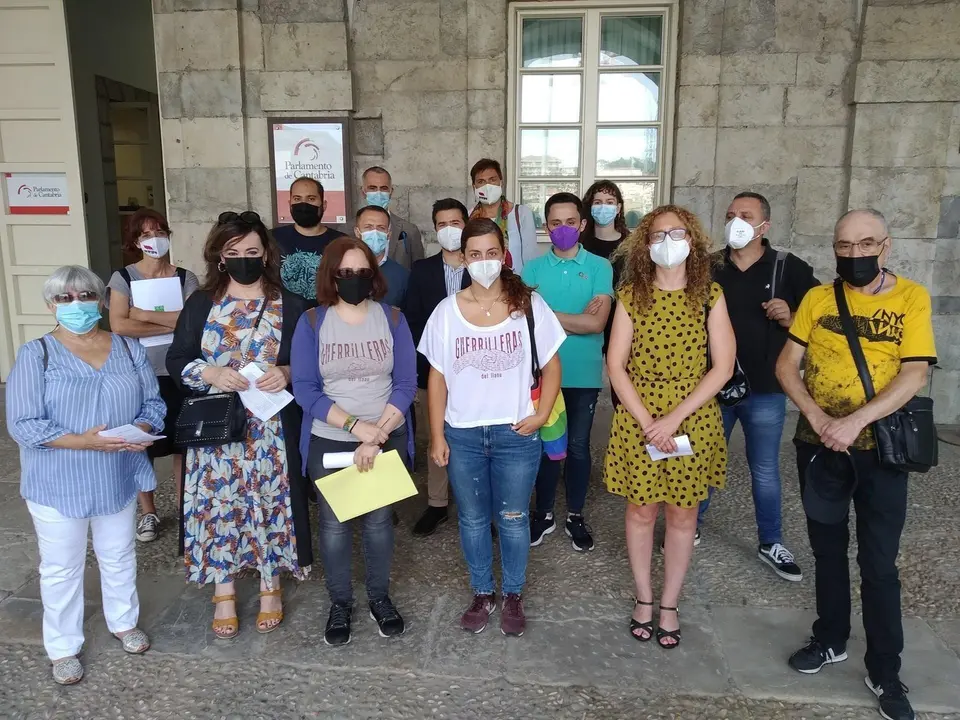 Presentaci&oacute;n del Manifiesto por la Ley de Memoria Hist&oacute;rica de Cantabria