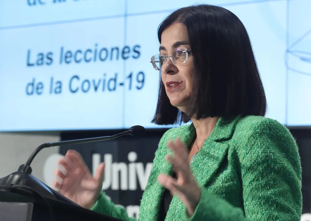 La ministra de Sanidad, Carolina Darias, interviene en la apertura del II Simposio del Observatorio de la Sanidad 'Las Lecciones de la Covid-19', a 13 de septiembre de 2021, en el auditorio de la Universidad Camilo Jos&eacute; Cela, Madrid, (Espa&ntilde;a). Organizado 