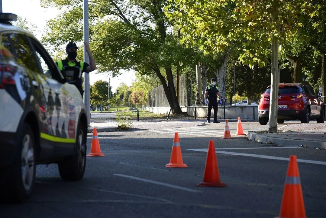 Archivo - Control de tr&aacute;fico.