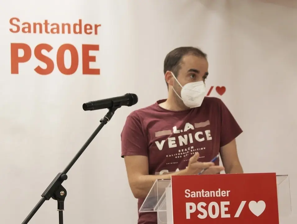 Jorge de Vena, n&uacute;mero 6 de la lista alternativa del PSOE de Cantabria al Congreso Federal