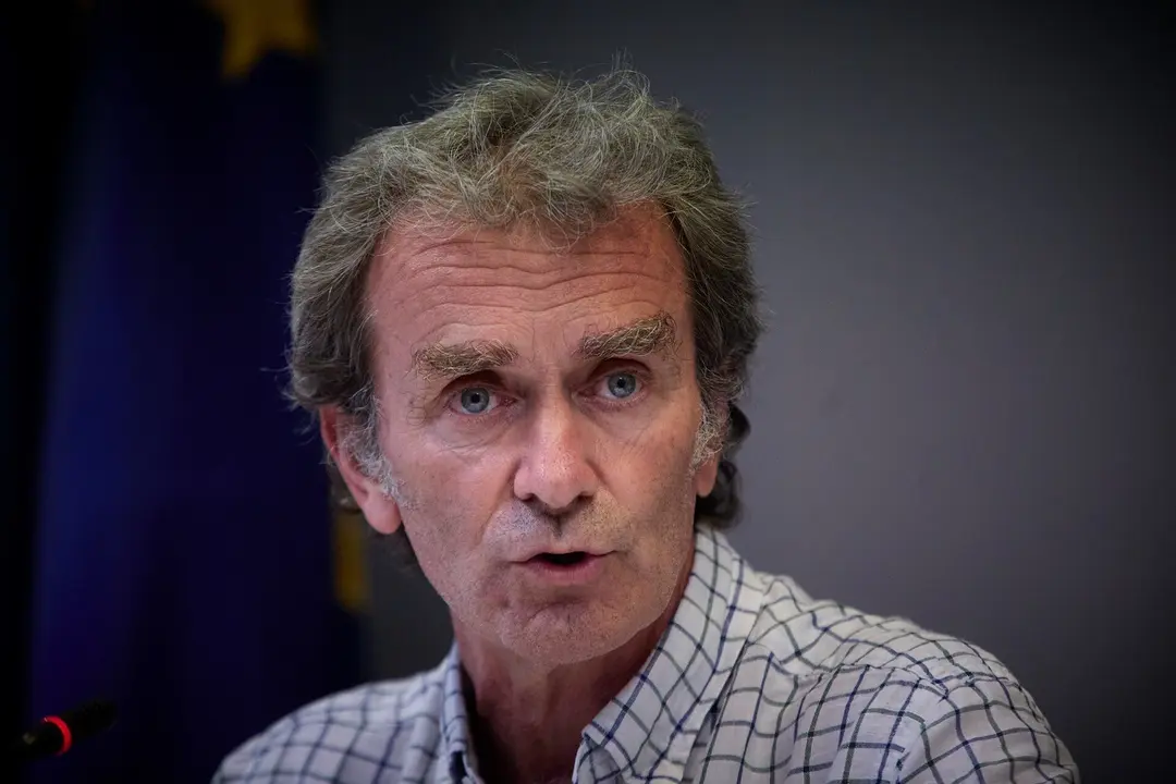 Archivo - El director del Centro de Alertas y Emergencias Sanitarias (CAES), Fernando Sim&oacute;n