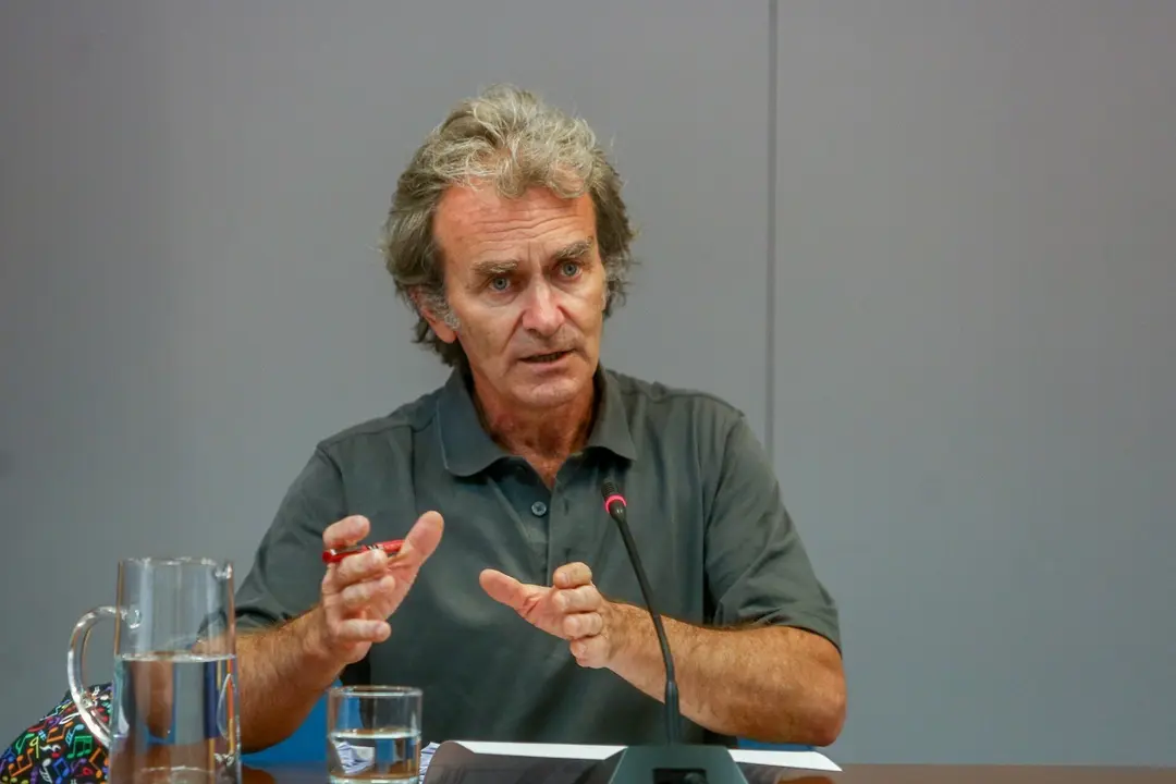 Archivo - El director del Centro de Coordinaci&oacute;n de Alertas y Emergencias Sanitarias, Fernando Sim&oacute;n