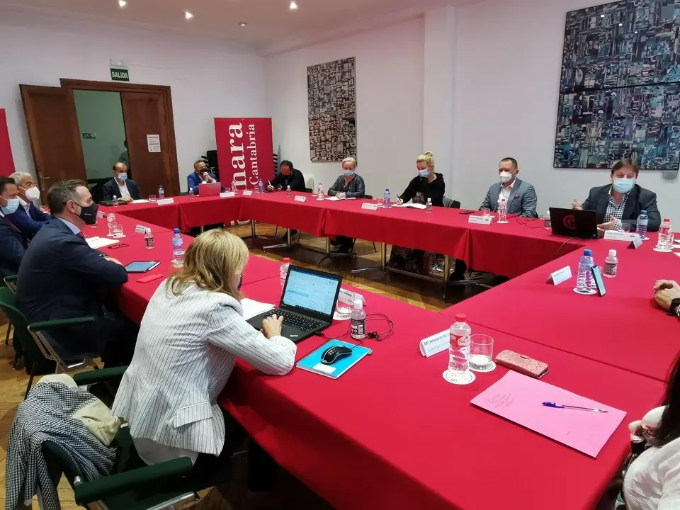 Reuni&oacute;n entre inversores polacos y empresarios c&aacute;ntabros