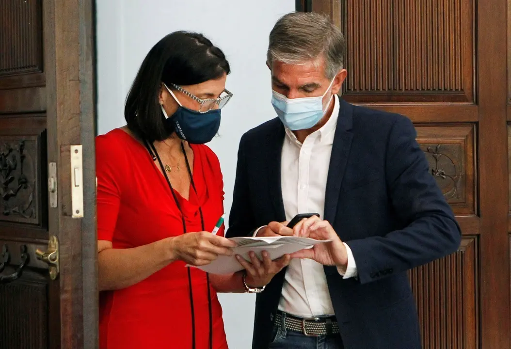 La alcaldesa, Gema Igual, y el concejal de Movilidad Sostenible, C&eacute;sar D&iacute;az