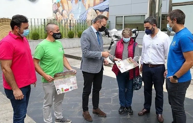 10:00 horas. Sala de prensa del Gobierno de Cantabria
El consejero de Desarrollo Rural, Ganader&iacute;a, Pesca, Alimentaci&oacute;n y Medio Ambiente, Guillermo Blanco, acompa&ntilde;ado del alcalde de Ribamont&aacute;n al Monte, Joaqu&iacute;n Arco, y del vicepresidente de la Asociaci&oacute;n Nacional Border Collie de Trabajo, Alain Muriedas, presenta, en rueda de prensa, el I Concurso de Perros Pastor.
Cobertura de nota y foto
1 OCT 21
