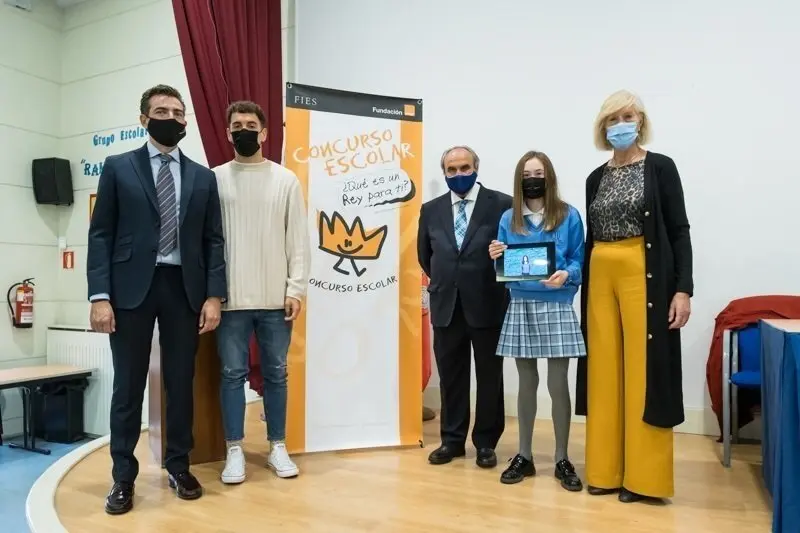 11:00 horas. UNED. La consejera de Educaci&oacute;n y Formaci&oacute;n Profesional, Marina Lomb&oacute;, asiste a la entrega de premios del 40&ordm; Concurso &iquest;Qu&eacute; es un Rey para ti? 12 de noviembre de 2021 &copy; Ra&uacute;l Lucio