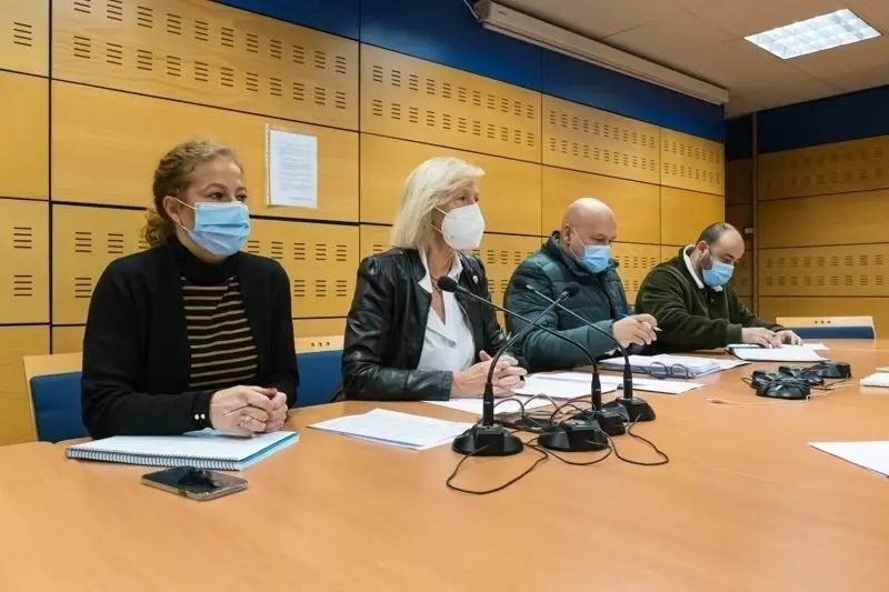 09:00 horas. Consejer&iacute;a de Educaci&oacute;n y Formaci&oacute;n Profesional (3&ordf; planta). La consejera de Educaci&oacute;n y Formaci&oacute;n Profesional, Marina Lomb&oacute;, preside la reuni&oacute;n de la Junta de Personal Docente. 13 de diciembre de 2021 &copy; Ra&uacute;l Lucio