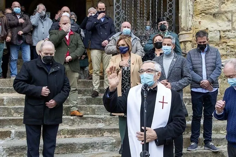 Laredo
El vicepresidente y consejero de Universidades, Igualdad, Cultura y Deporte, Pablo Zuloaga, asiste al acto inaugural de la nueva cubierta de la Iglesia de Santa Mar&iacute;a de la Asunci&oacute;n.
NR
23 DIC 21