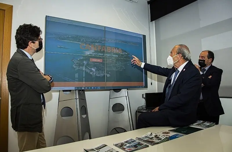 Consejer&iacute;a de Industria, Turismo, Innovaci&oacute;n, Transporte y Comercio. Javier L&oacute;pez Marcano. SODERCAN