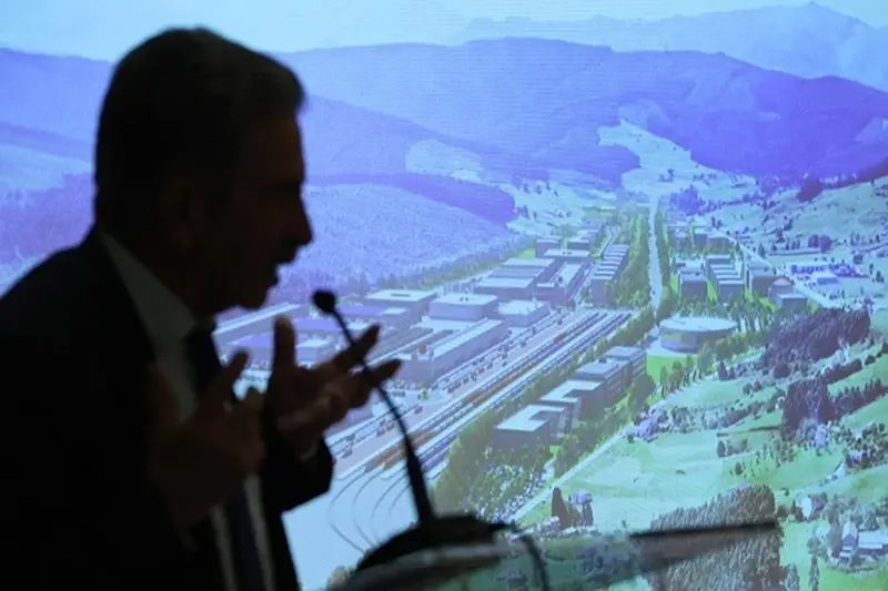 El presidente de Cantabria, Miguel &Aacute;ngel Revilla, imparte la conferencia &lsquo;El Llano de la Pasiega, la puerta al Puerto de Santander&rsquo; en el marco del encuentro organizado por el Club Propeller. Asiste tambi&eacute;n el consejero de Industria, Turismo, Innovaci&oacute;n, Transporte y Comercio, Javier L&oacute;pez Marcano.