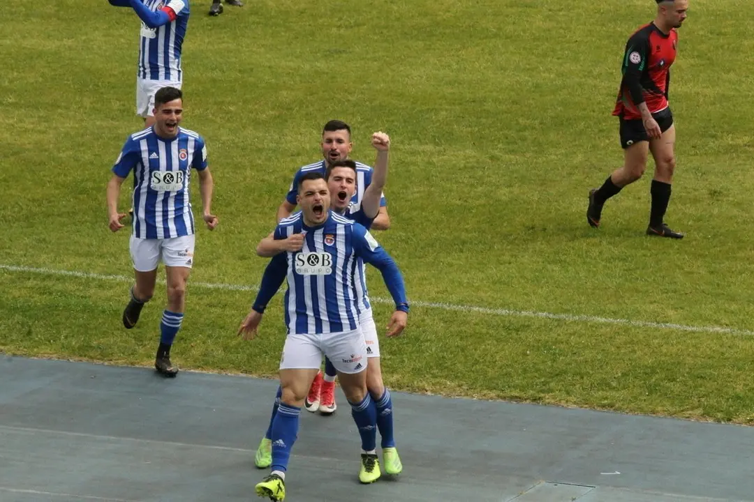 F090B4C1-1332-4F85-A3DB-13634BC88907