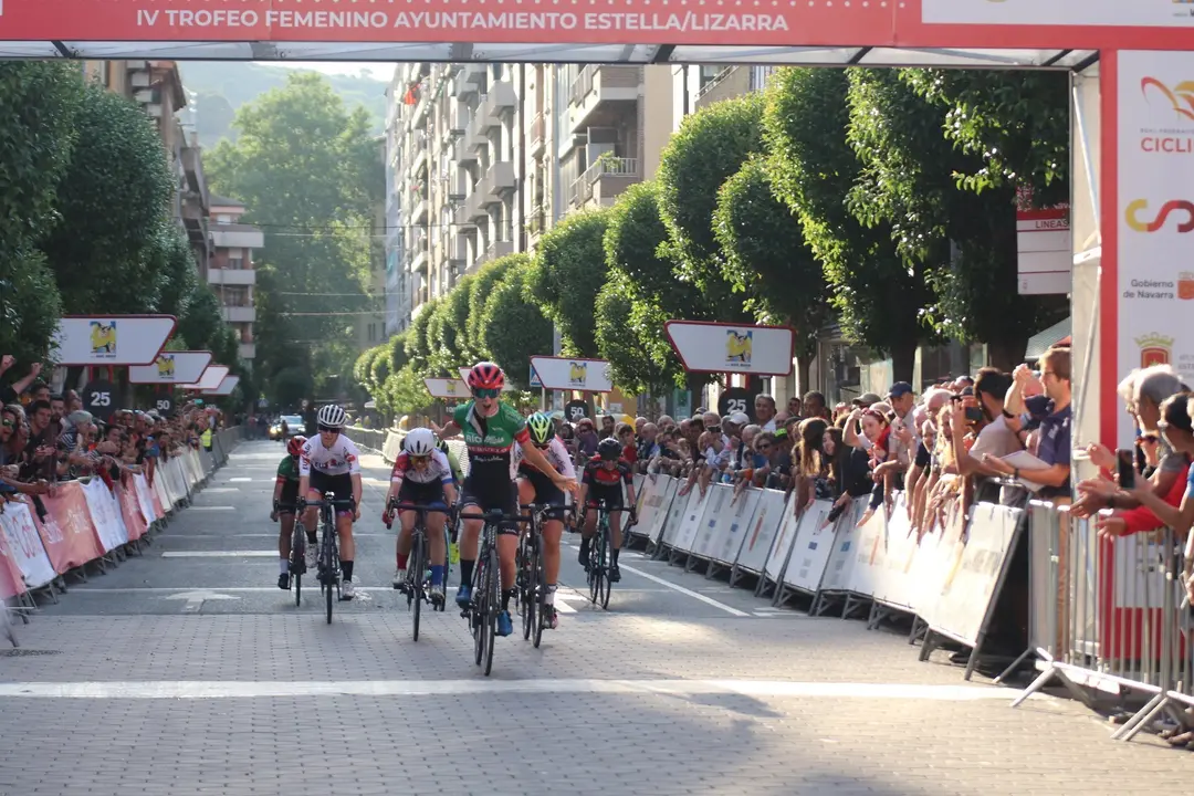 Lucía gana Estella