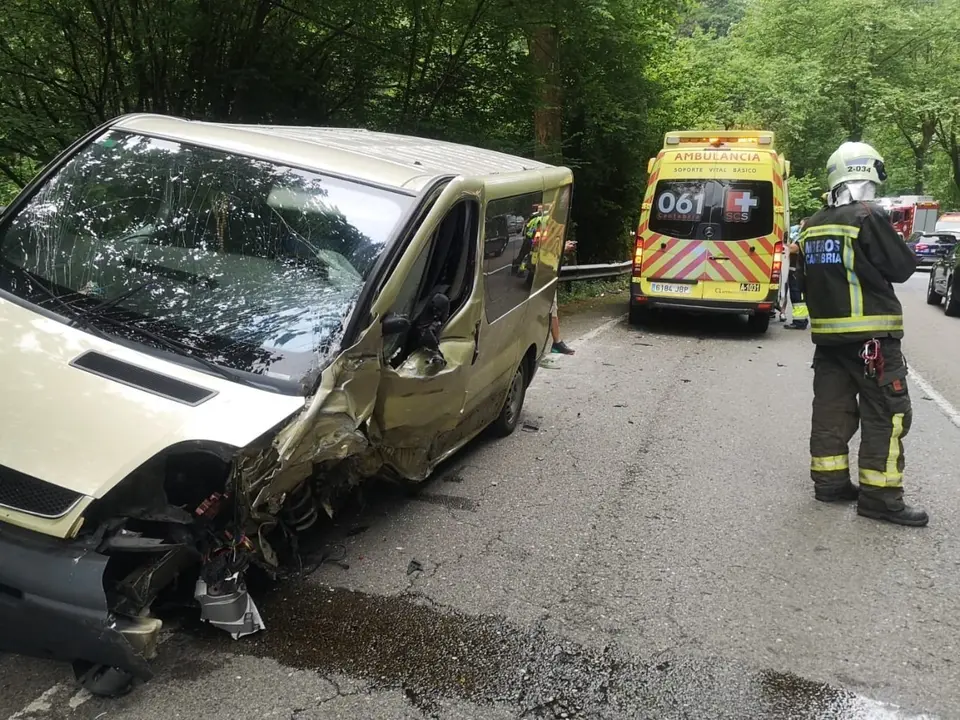 F6CFECB4-BF87-455D-8FC7-D96563625951