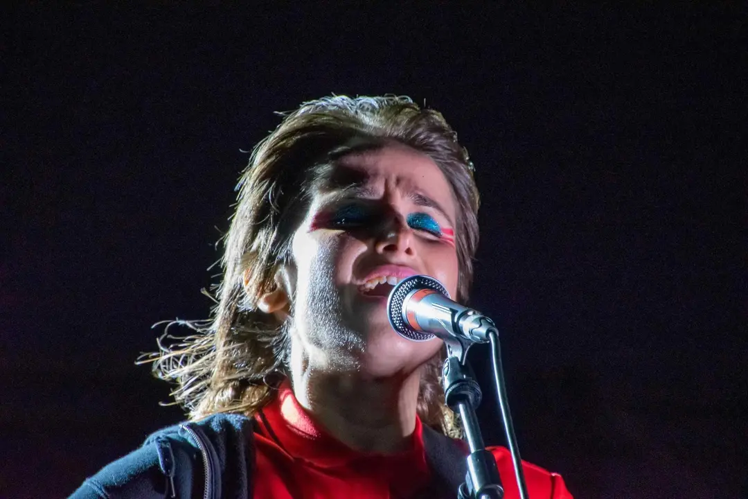 luz-de-musica-zahara100