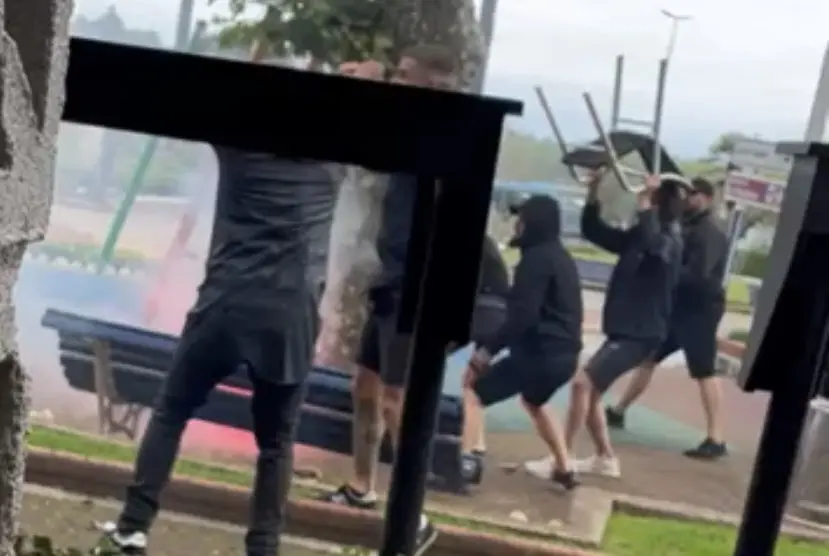 3841B5EC-339F-4D84-81A3-1BC35DD92F4A