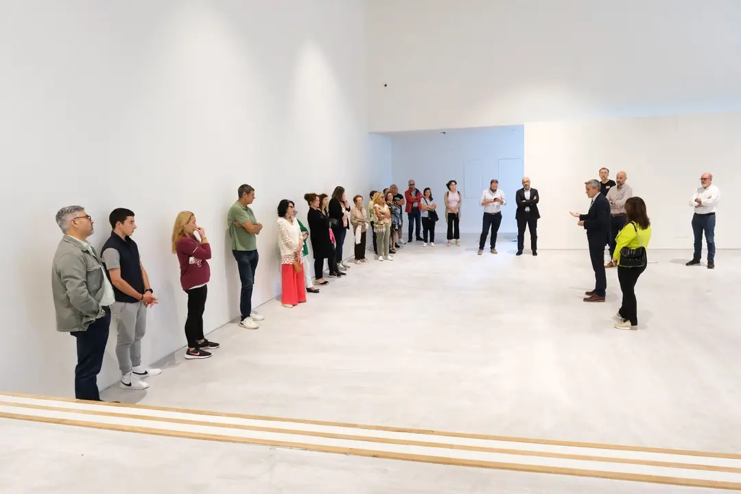 17:00 horas. Centro de Arte Rupestre de Cantabria, Puente Viesgo. El vicepresidente y consejero de Universidades, Igualdad, Cultura y Deporte, Pablo Zuloaga, visita las instalaciones de este centro junto a representantes de los Grupos de Acci&oacute;n Local. 4 de octubre de 2022 &copy; Ra&uacute;l Lucio