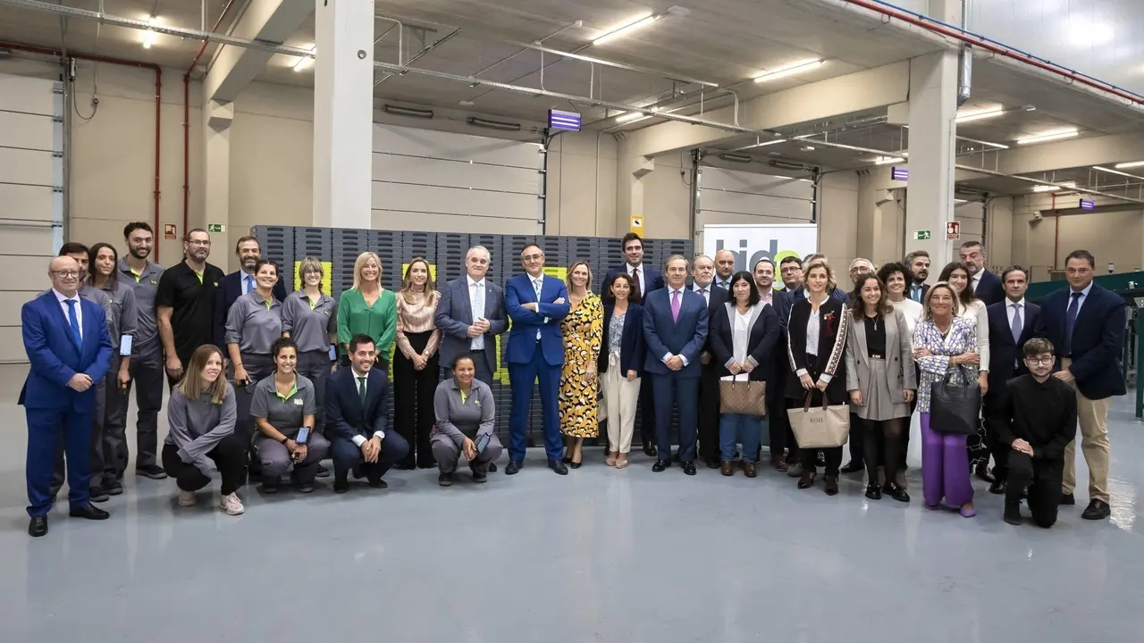 12:30 horas. Pol&iacute;gono El Valleg&oacute;n, Manzana C, parcela nordeste (Castro Urdiales). El consejero de Sanidad, Ra&uacute;l Pesquera, inaugura el almac&eacute;n farmac&eacute;utico de Bidafarma Cant&aacute;brico.
14 de octubre de 2022
Fotograf&iacute;a: Silvia Bouzo 