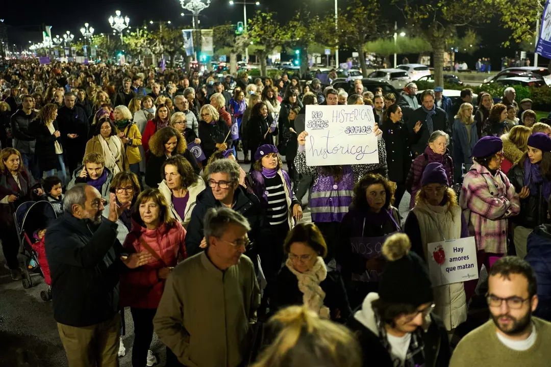 25/11/22  SANTANDER
ep Manifestacio 
D&iacute;a contra la violencia a la mujer

FOTO: JUAN MANUEL SERRANO ARCE
