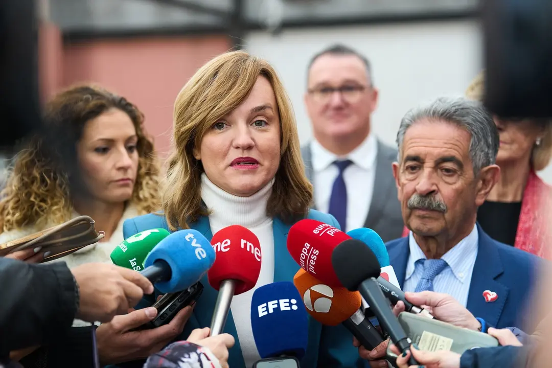 1/12/22  SANTANDER
ep Pilar Alegr&iacute;a 
La ministra de Educaci&oacute;n, Pilar Alegr&iacute;a; el presidente de Cantabria, Miguel &Aacute;ngel Revilla; y la consejera de Educaci&oacute;n, Marina Lomb&oacute;, visitan el CEIP Leonardo Torres Quevedo.

FOTO: JUAN MANUEL SERRANO ARCE
