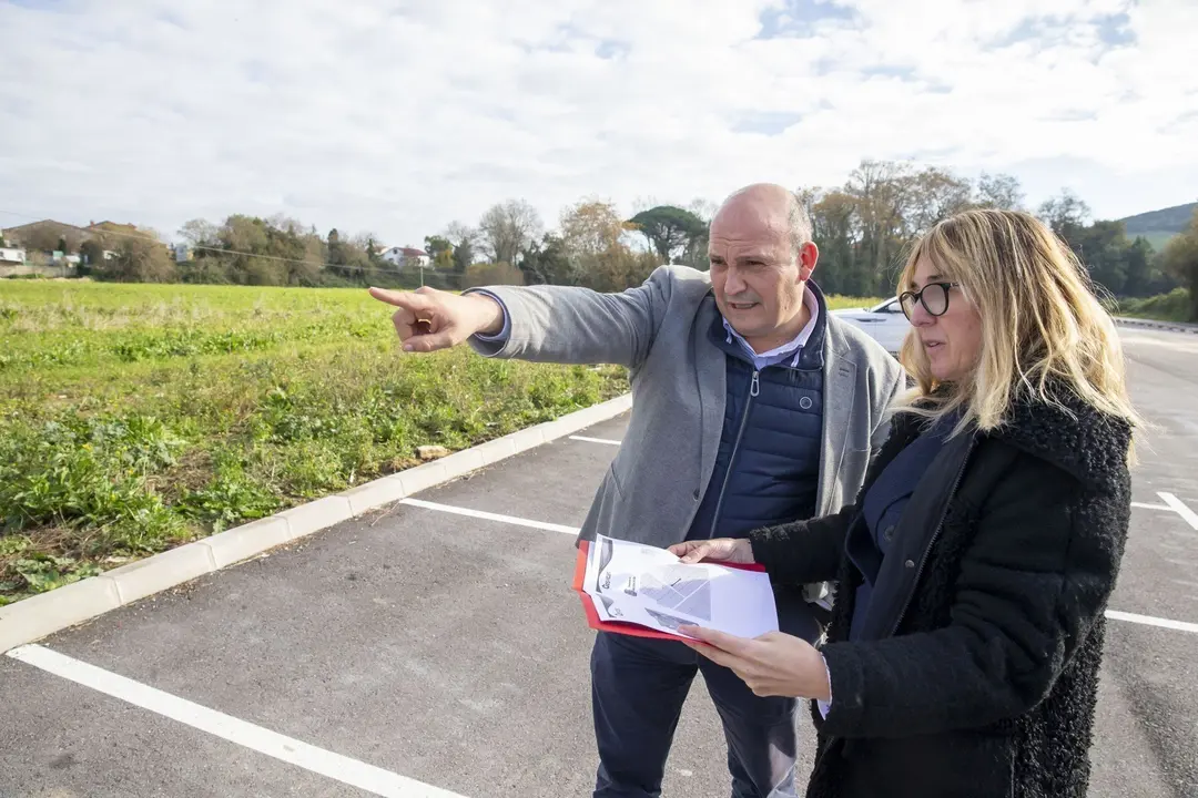 11:30 horas. Ayuntamiento de Santillana del Mar
La consejera de Empleo y Pol&iacute;ticas Sociales, Eugenia G&oacute;mez de Diego, realiza una visita institucional al municipio y se re&uacute;ne con el alcalde de Santillana del Mar, &Aacute;ngel Rodr&iacute;guez 02 DICIEMBRE 2022 &copy; Miguel De la Parra