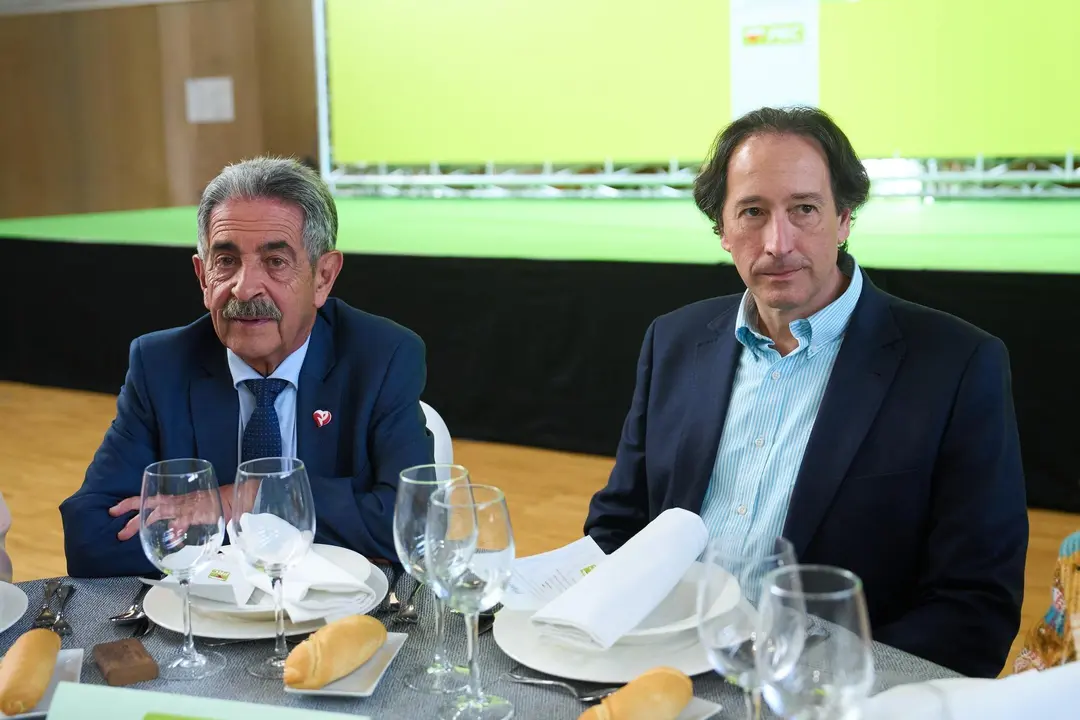 12/3/23  SANTANDER
ep prc homenaje 


Felipe pi&ntilde;a, gochicoa y revilla


FOTO: Juan Manuel Serrano Arce

