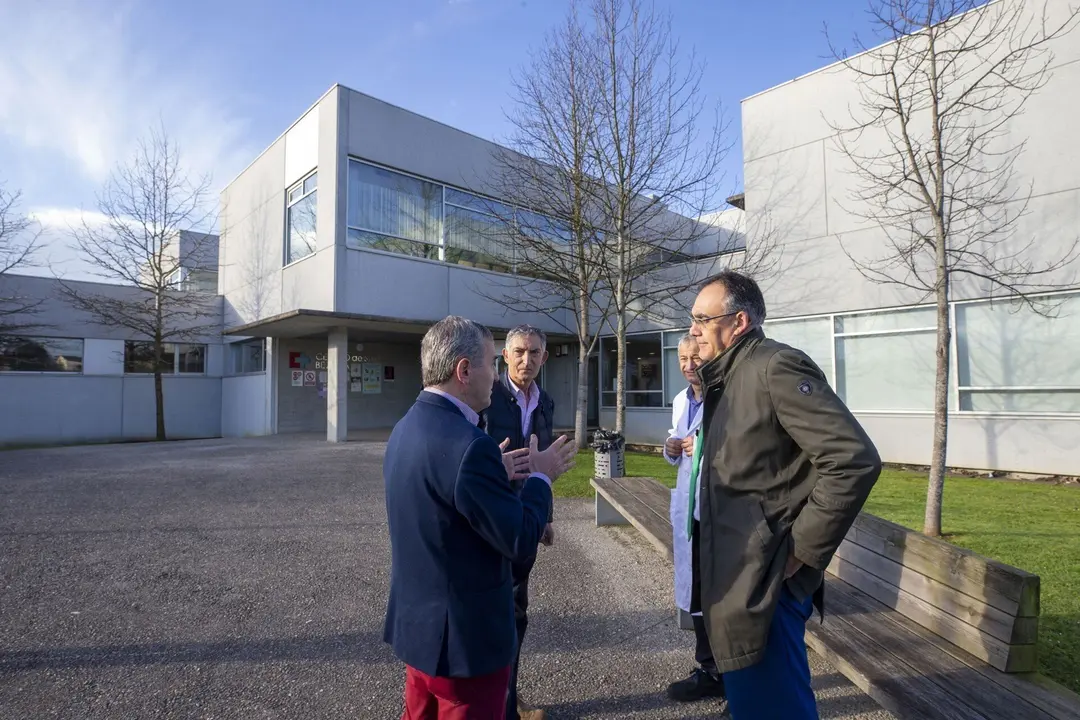 08:30 horas. Centro de salud de Bezana
El consejero de Sanidad, Ra&uacute;l Pesquera, realiza una visita a este centro sanitario. 21 MARZO 2023 &copy; Miguel De la Parra