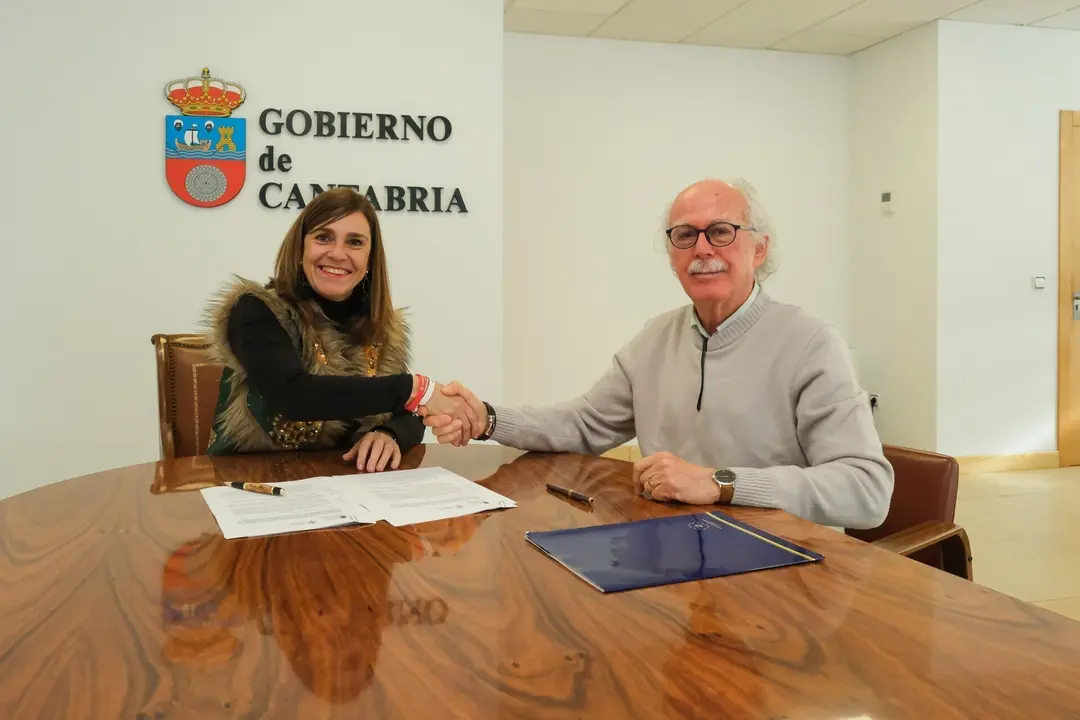 10:00 horas. Despacho de la consejera de Presidencia, Interior, Justicia y Acci&oacute;n Exterior. La consejera de Presidencia, Interior, Justicia y Acci&oacute;n Exterior, Paula Fern&aacute;ndez, firma un convenio de colaboraci&oacute;n con la Casa de Europa en Cantabria. 27 de marzo de 2023 &copy; Ra&uacute;l Lucio