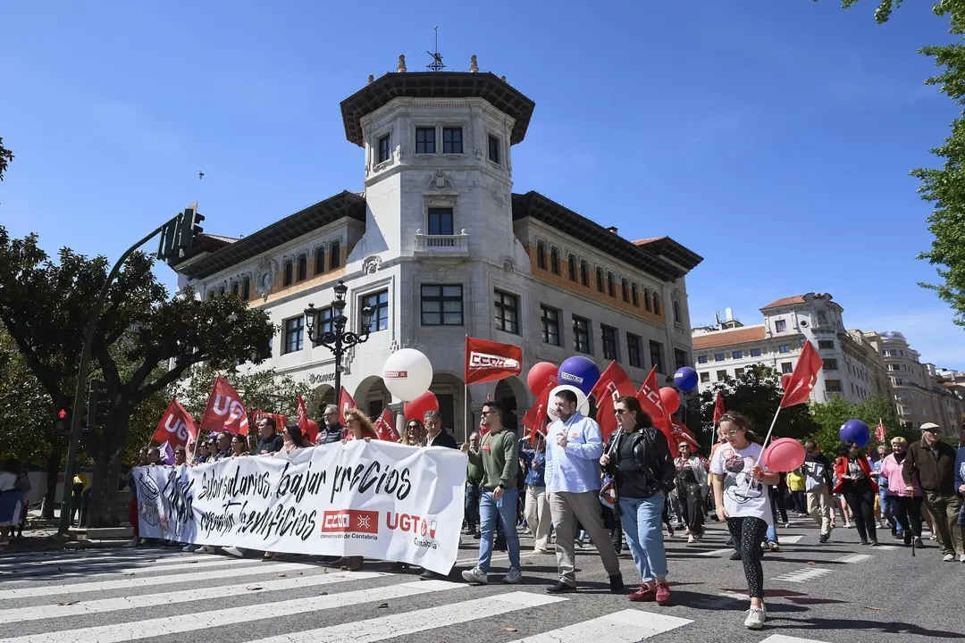 EuropaPress_5163507_Decenas_de_personas_durante_la_marcha_por_el_Dia_I