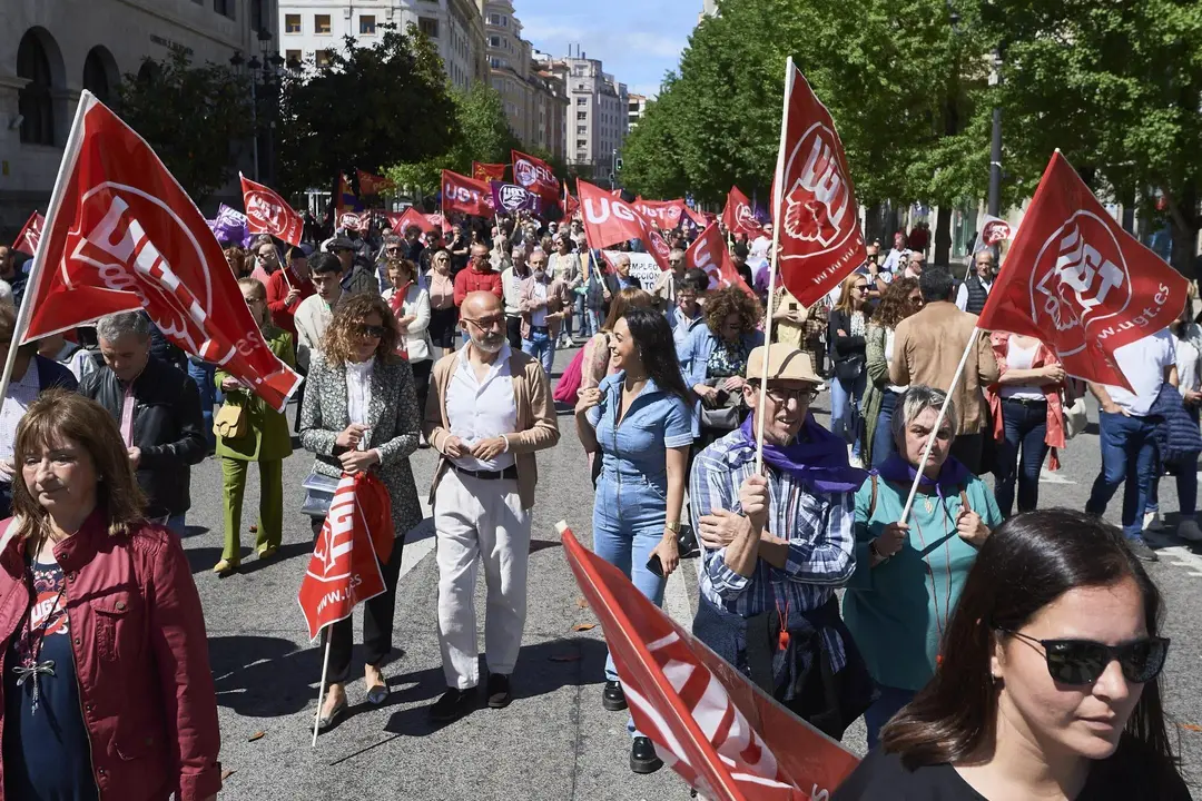 EuropaPress_5163511_Decenas_de_personas_durante_la_marcha_por_el_Dia_I