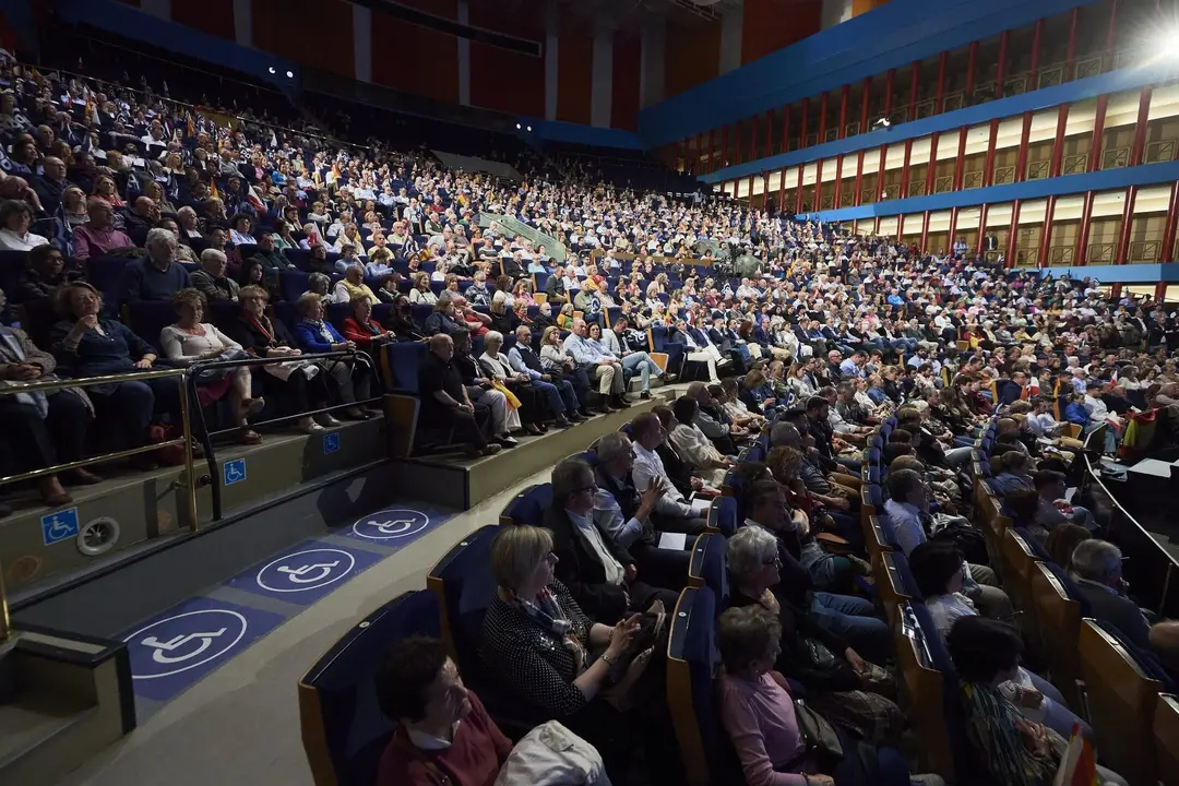 EuropaPress_5206070_Los_asistentes_a_un_acto_de_campaa_del_Partido_Po