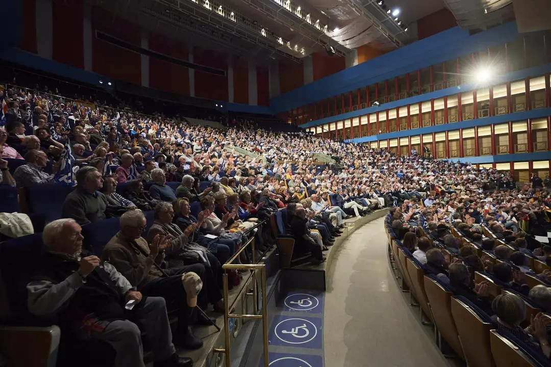 EuropaPress_5206069_Los_asistentes_a_un_acto_de_campaa_del_Partido_Po