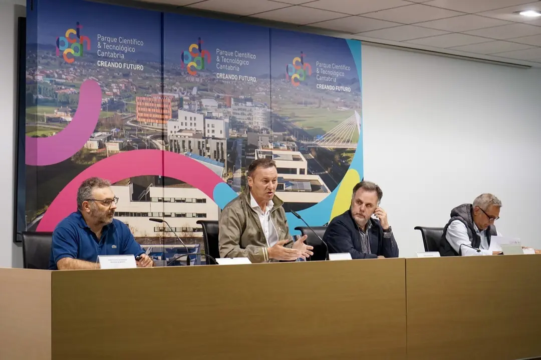 12:30 horas. Sal&oacute;n de actos de SODERCAN
El consejero de Desarrollo Rural, Ganader&iacute;a, Pesca, Alimentaci&oacute;n y Medio Ambiente, Guillermo Blanco, preside la Comisi&oacute;n Regional de Montes.