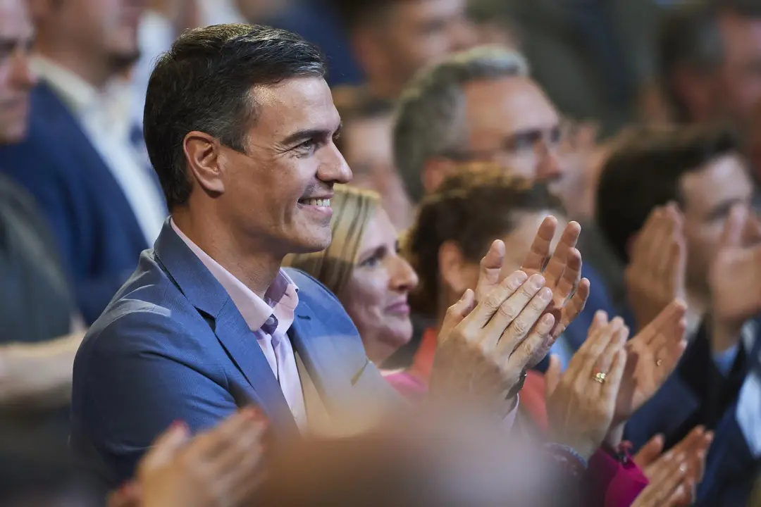 EuropaPress_5217383_El_presidente_del_Gobierno_y_secretario_general_de