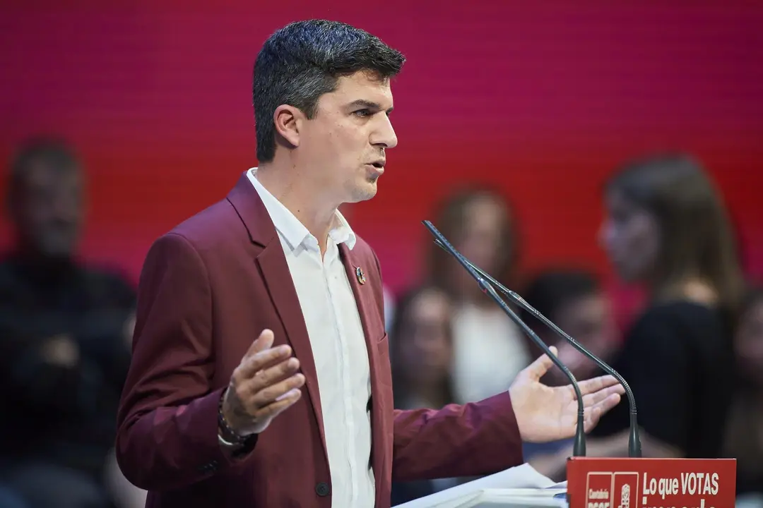 EuropaPress_5217375_El_presidente_del_Gobierno_y_secretario_general_de