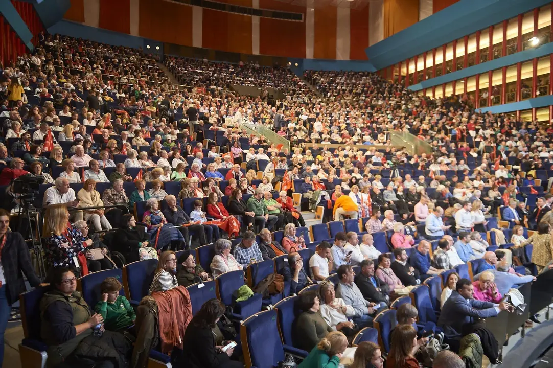 EuropaPress_5217206_Asistentes_a_un_acto_electoral_en_el_Palacio_de_F