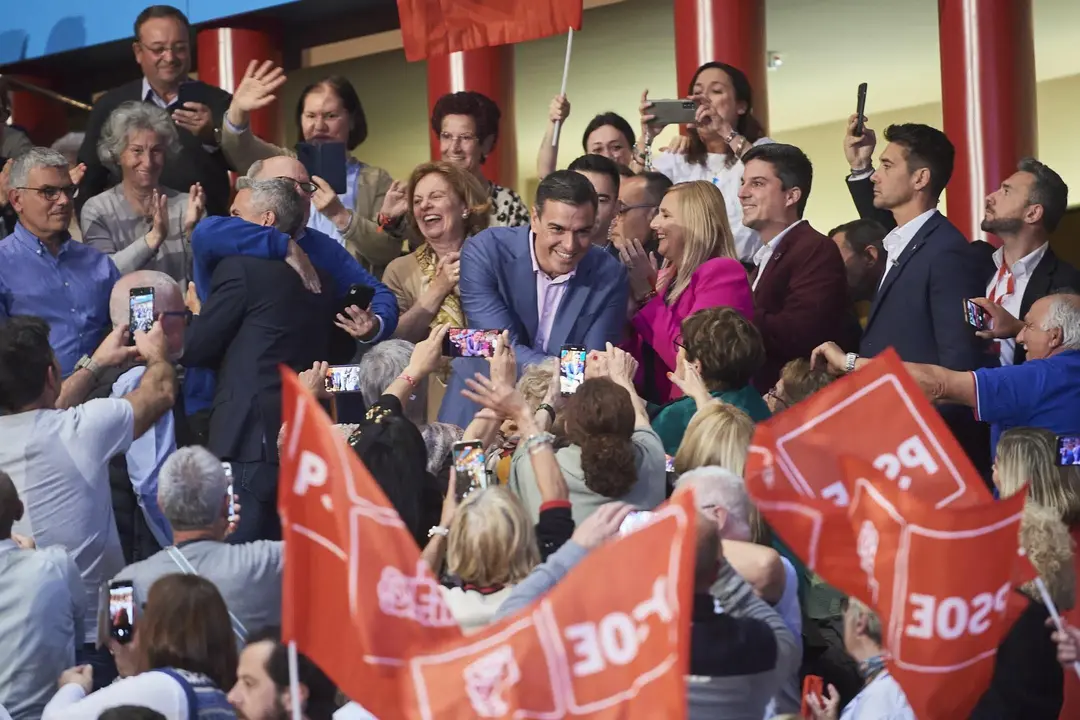 EuropaPress_5217064_El_secretario_general_del_PSOE_y_presidente_del_Go