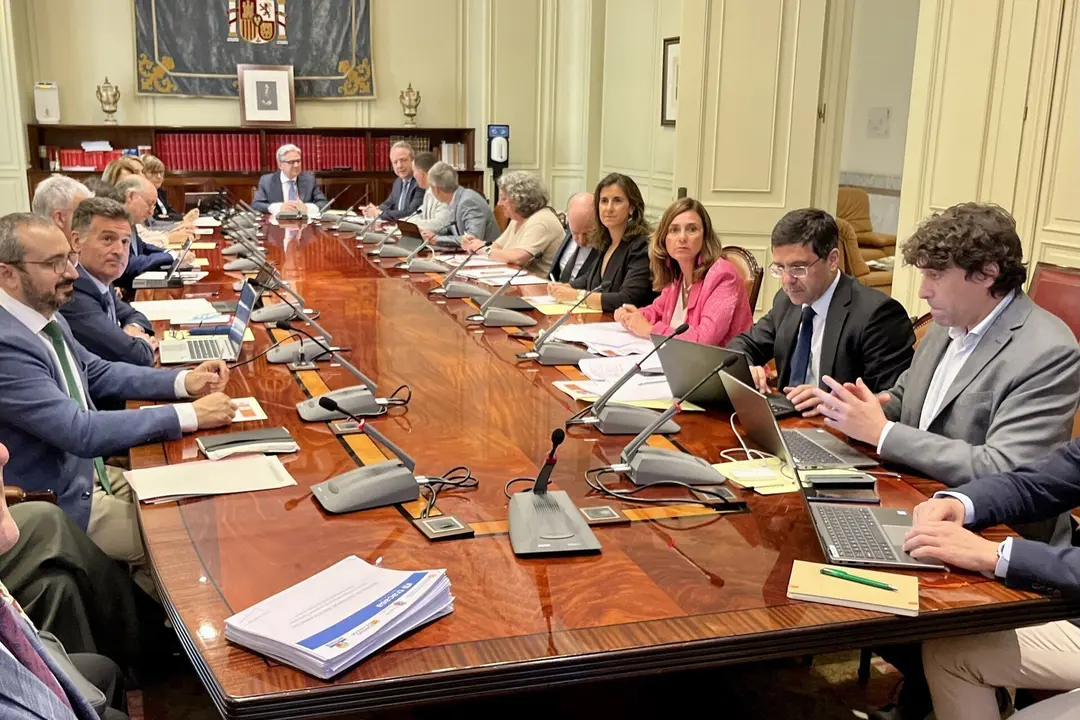 11:30 horas. Sede del CGPJ, calle Marqu&eacute;s de la Ensenada, 8. MadridLa consejera de Presidencia, Interior, Justicia y Acci&oacute;n Exterior en funciones, Paula Fern&aacute;ndez, asiste a la reuni&oacute;n de las comunidades que comparten el sistema de gesti&oacute;n procesal Avantius Justicia (Arag&oacute;n, Navarra, Euskadi y Cantabria).