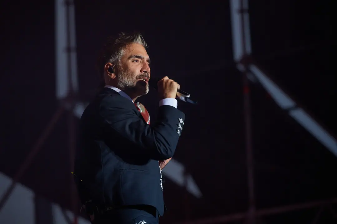 ALEJANDRO FERNÁNDEZ - MÚSICA EN GRANDE 2023 - EL REY LAGARTÓN (25) (1)