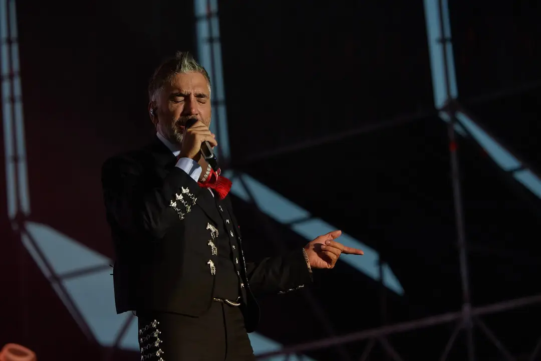 ALEJANDRO FERNÁNDEZ - MÚSICA EN GRANDE 2023 - EL REY LAGARTÓN (27) (1)