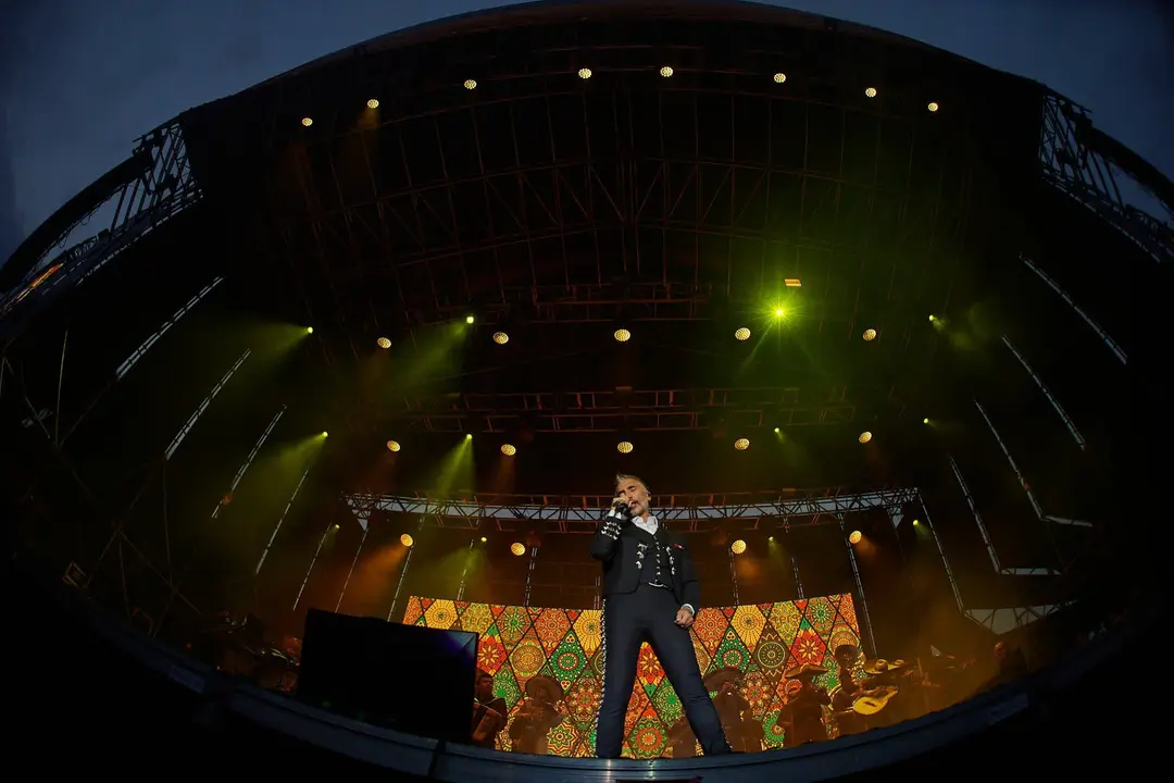 ALEJANDRO FERNÁNDEZ - MÚSICA EN GRANDE 2023 - EL REY LAGARTÓN (40) (1)