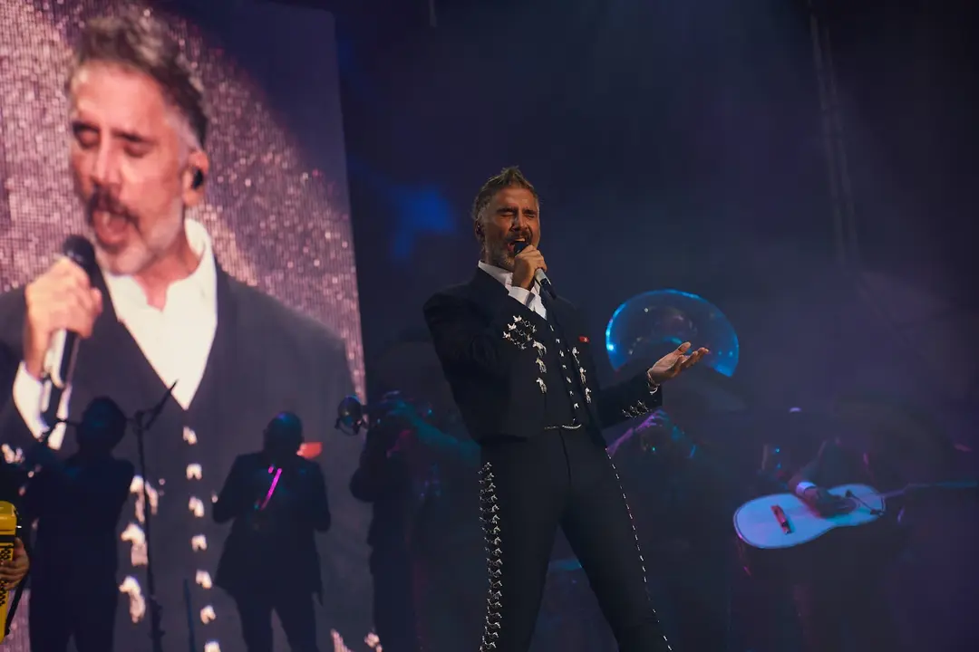 ALEJANDRO FERNÁNDEZ - MÚSICA EN GRANDE 2023 - EL REY LAGARTÓN (46) (1)