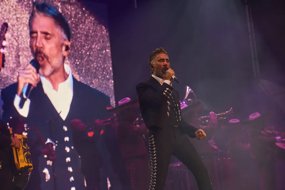 ALEJANDRO FERNÁNDEZ - MÚSICA EN GRANDE 2023 - EL REY LAGARTÓN (47) (1)