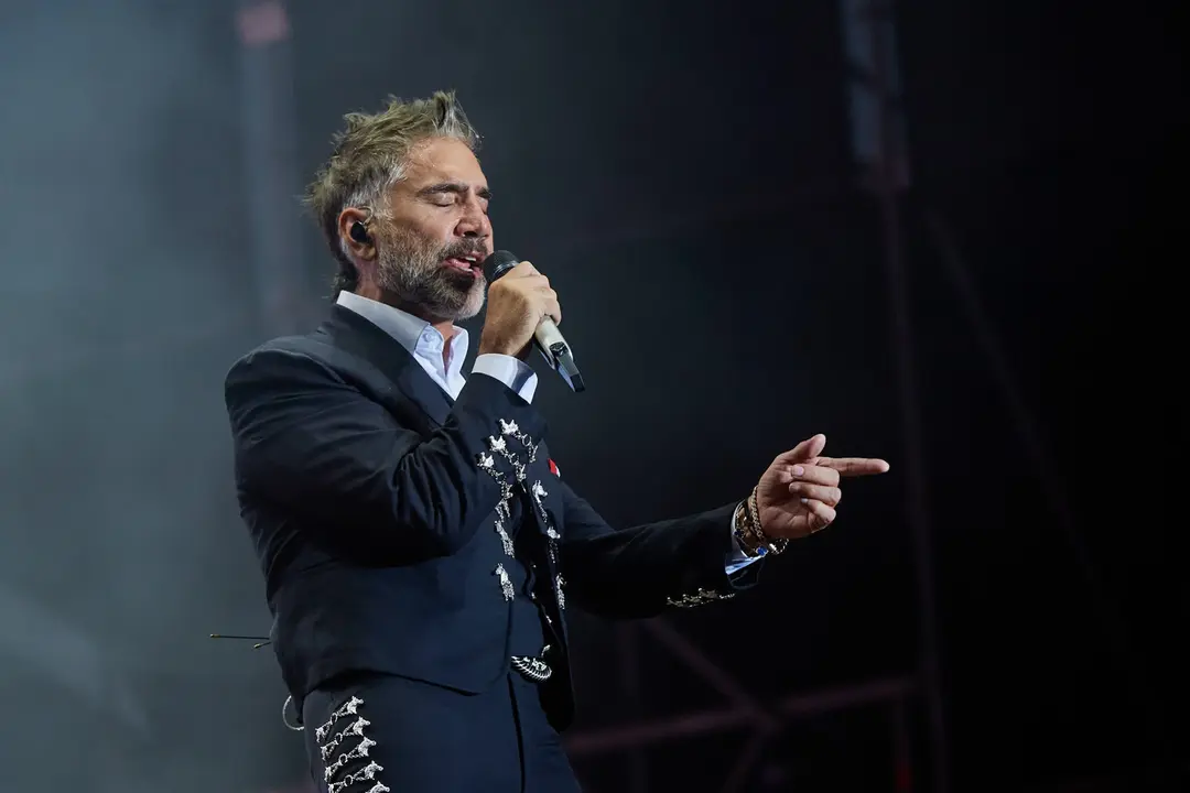 ALEJANDRO FERNÁNDEZ - MÚSICA EN GRANDE 2023 - EL REY LAGARTÓN (51) (1)