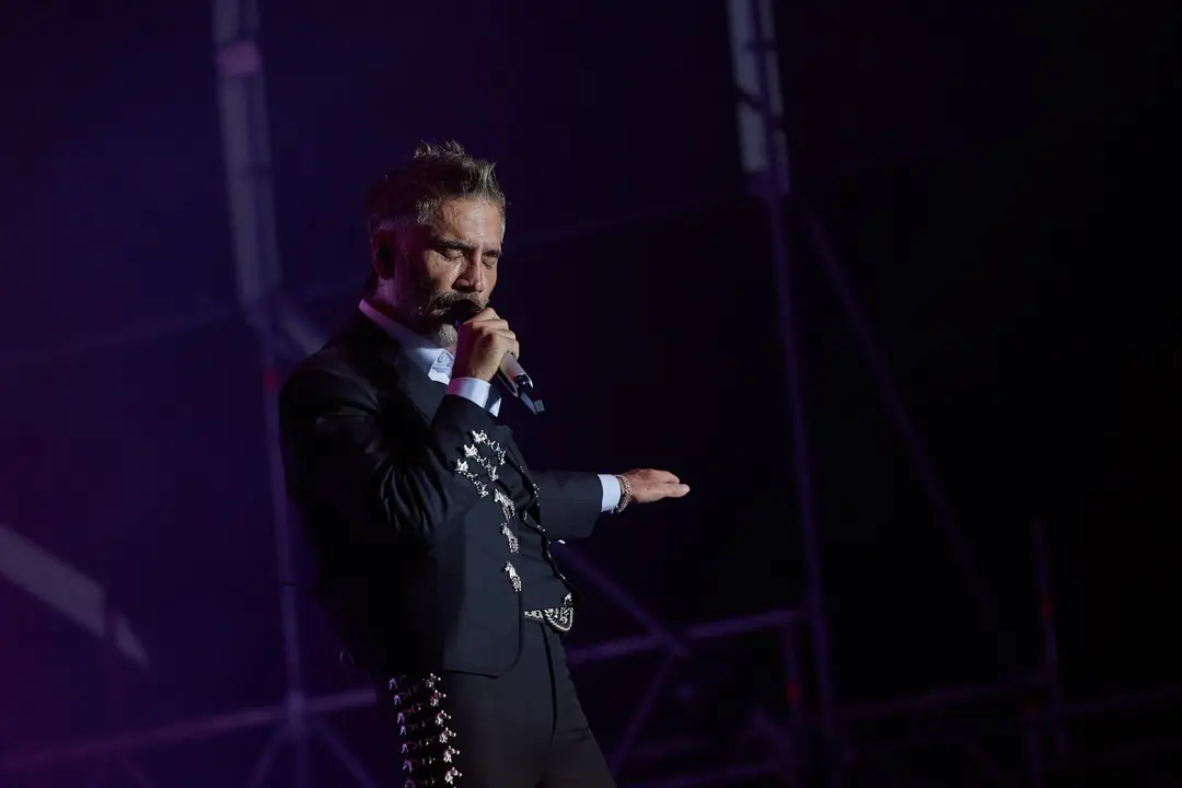 ALEJANDRO FERNÁNDEZ - MÚSICA EN GRANDE 2023 - EL REY LAGARTÓN (52) (1)